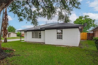 1040 17th St in Galena Park, TX - Building Photo - Building Photo