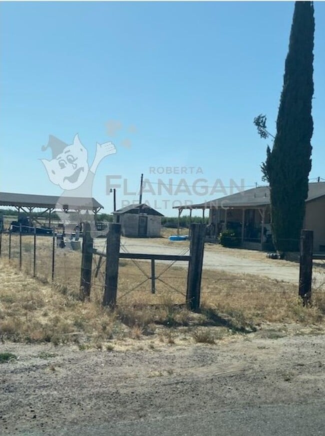 19676 Rd 9 in Chowchilla, CA - Building Photo - Building Photo