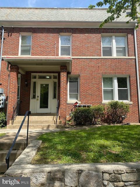 1620 V St SE in Washington, DC - Foto de edificio