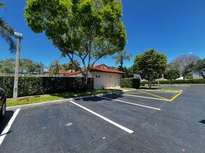 1200 SW 113th Terrace in Pembroke Pines, FL - Building Photo - Building Photo