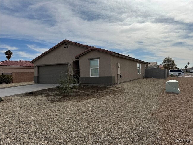 1840 Clubhouse Plaza in Bullhead City, AZ - Building Photo - Building Photo