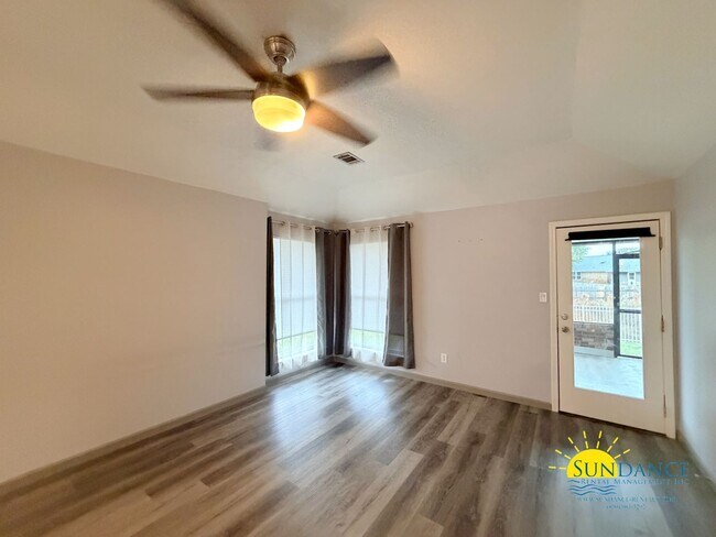 2002 Bob White Ct in Mary Esther, FL - Building Photo - Building Photo