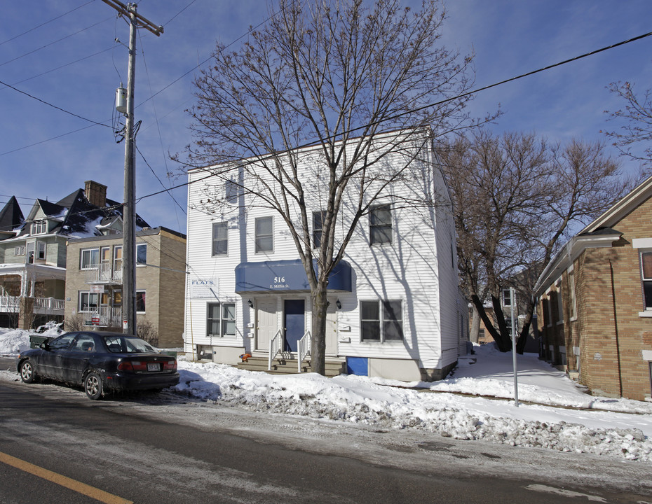 516 E Mifflin St in Madison, WI - Foto de edificio