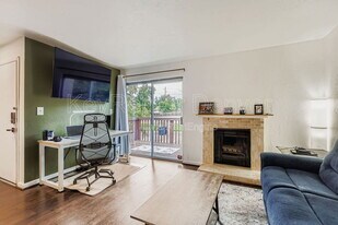 5300 Cherry Creek S Dr in Denver, CO - Building Photo