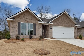 172 River Pointe Dr in New Market, AL - Building Photo - Building Photo