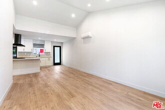 10420 Regent St in Los Angeles, CA - Building Photo - Building Photo