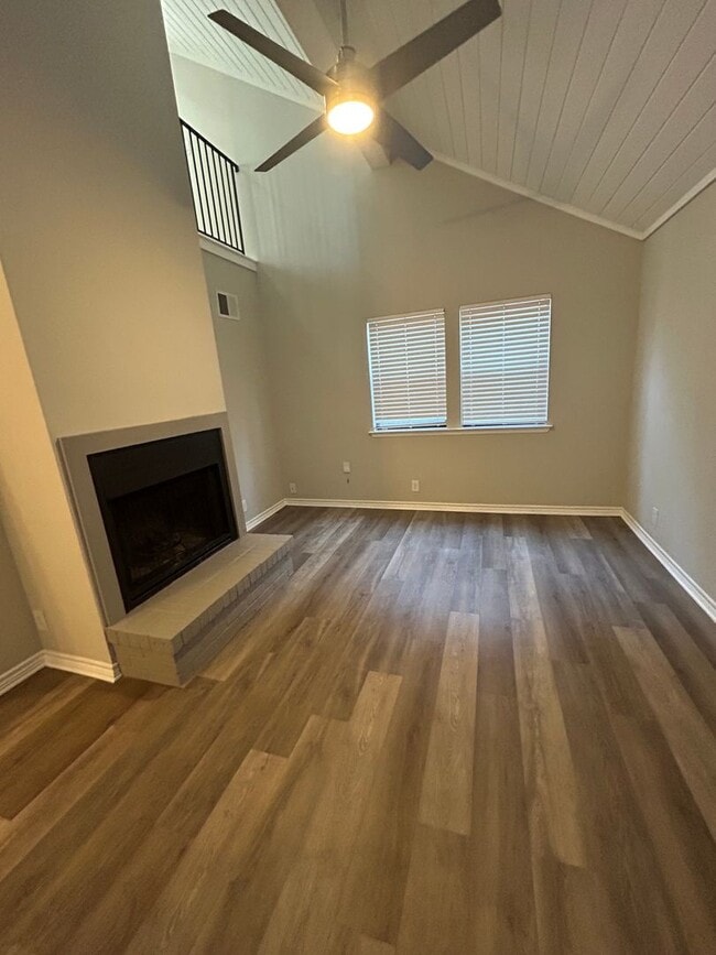 1610 Waterloo Tr in Austin, TX - Building Photo - Building Photo