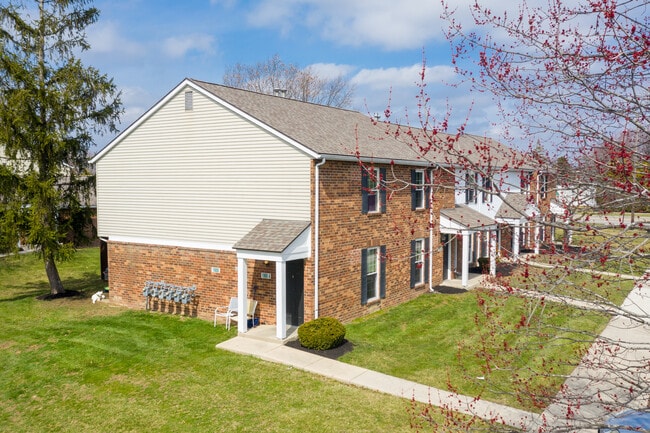Findlay Commons in Findlay, OH - Building Photo - Building Photo
