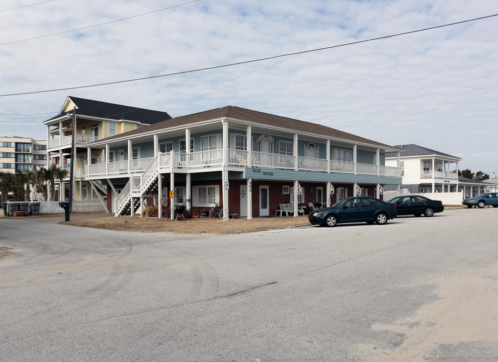 402 Henderson Blvd in Atlantic Beach, NC - Building Photo