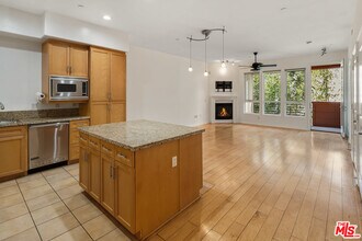 4050 Glencoe Ave-Unit -318 in Marina Del Rey, CA - Building Photo - Building Photo