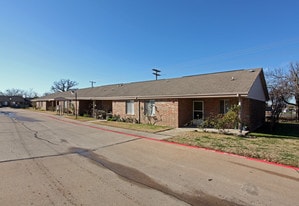 Charles Haddock Manor in Balch Springs, TX - Building Photo