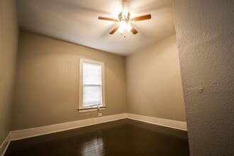 512 Cooper St in San Antonio, TX - Building Photo - Building Photo