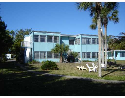 Island Breeze in Englewood, FL - Building Photo - Building Photo