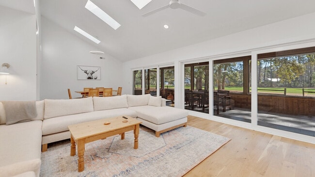 176 Old Cedar Loop