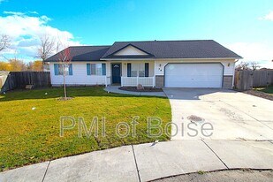 78 S Chase St in Nampa, ID - Building Photo