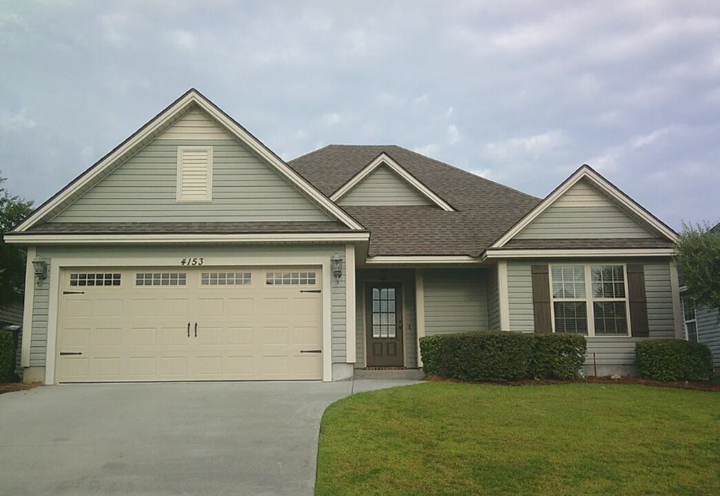 4153 Bright Creek Rd in Hahira, GA - Building Photo
