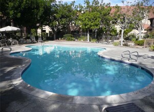1046 Calle Del Cerro in San Clemente, CA - Building Photo - Building Photo