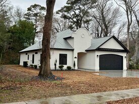 207 25th Ave S in Myrtle Beach, SC - Building Photo