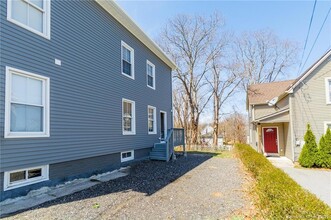 31 Willetts Ave in New London, CT - Building Photo - Building Photo