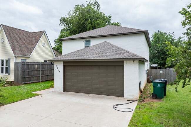 2236 Nw 32nd St