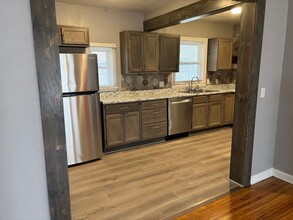 2114 W Burton St in Wichita, KS - Building Photo - Building Photo