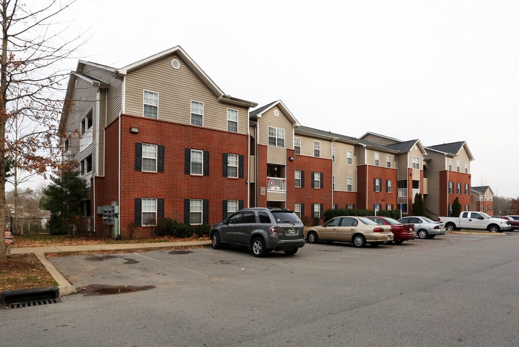 Hermitage Manor and Autumn Woods Terrace Apartments in Hermitage, TN