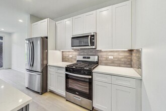 3355 N Southport Ave in Chicago, IL - Building Photo - Building Photo
