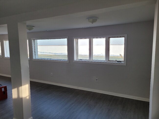 39259 N Jackson Dr-Unit -5 in Spring Grove, IL - Foto de edificio - Building Photo