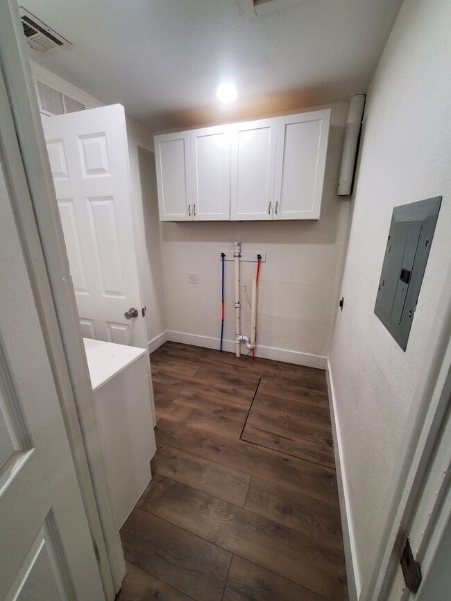 631 N Edwards in Wichita, KS - Building Photo - Building Photo