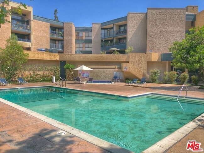 property at 4589 Via Marisol