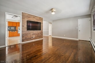 862 Dewey St in Union, NJ - Building Photo - Building Photo