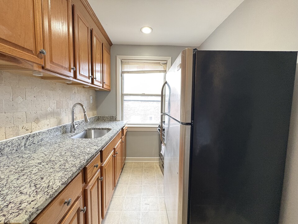 10 S Carpenter Ter in Belleville, NJ - Building Photo