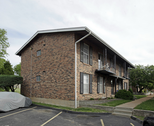 Chez Orleans Apartments in Hazelwood, MO - Building Photo - Building Photo