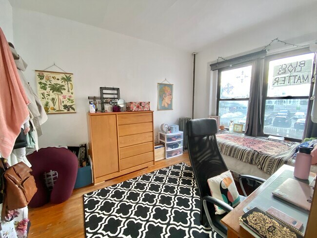 235 Harvard Ave, Unit 2 in Boston, MA - Building Photo - Building Photo