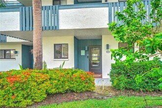 175 SE St Lucie Blvd in Stuart, FL - Building Photo - Building Photo