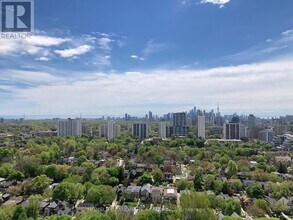 50-2950 Dunfield Ave in Toronto, ON - Building Photo - Building Photo