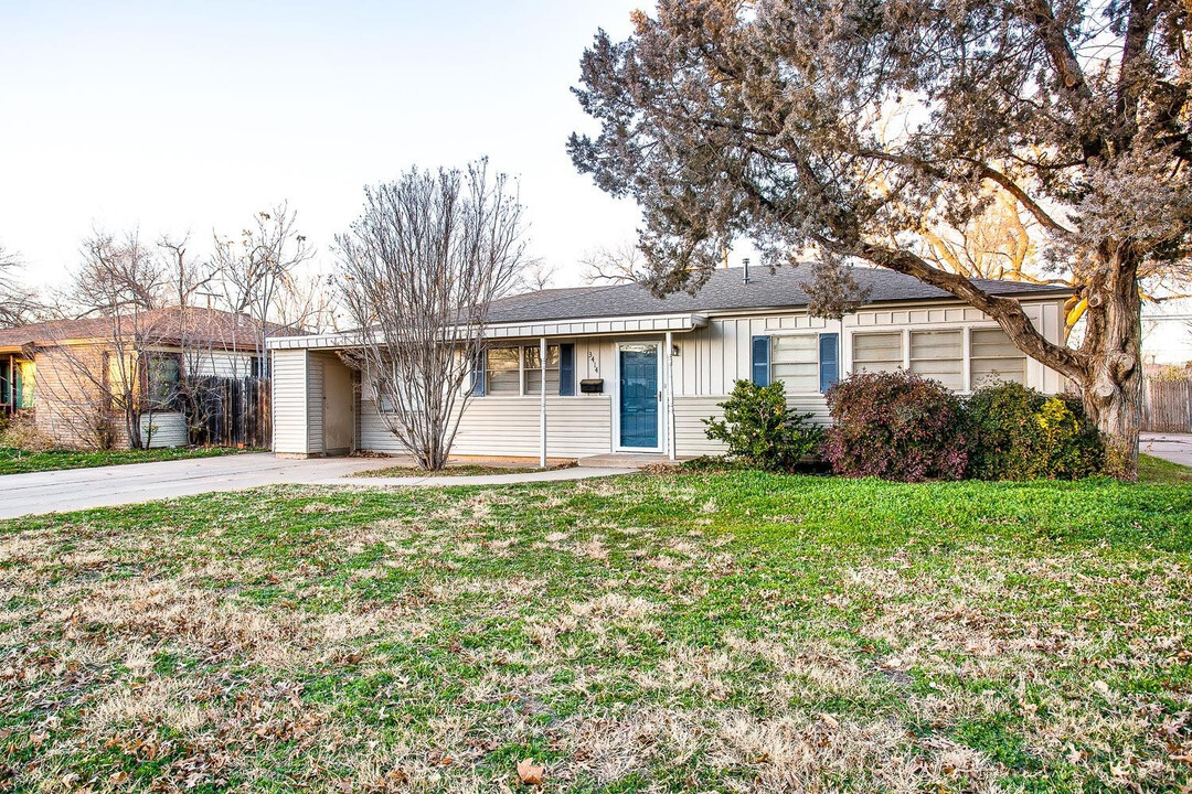 3414 32nd St in Lubbock, TX - Building Photo