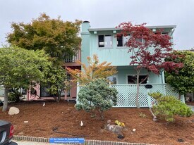 121 Bar Harbor Ct in Aptos, CA - Building Photo