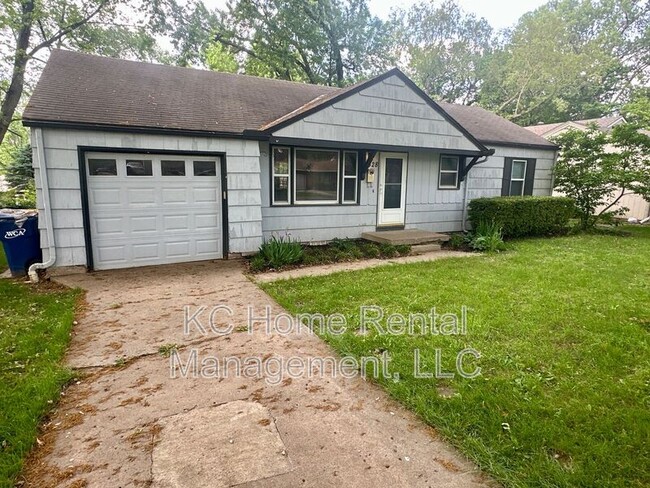 4828 W 62nd Terrace in Mission, KS - Building Photo - Building Photo
