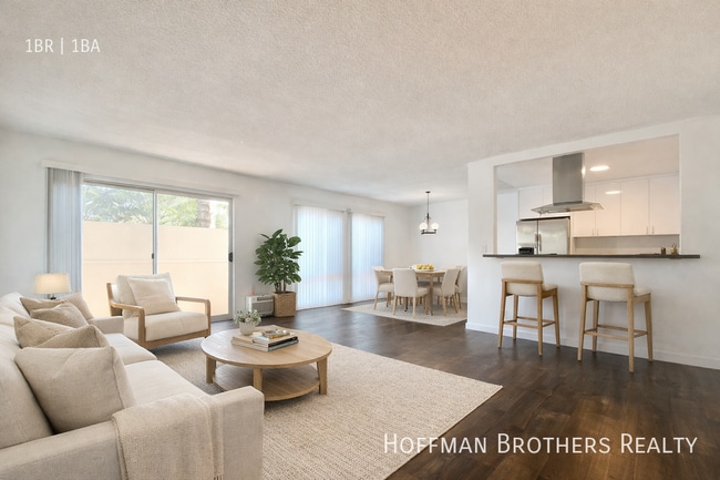 919 N Alfred St, Unit 105