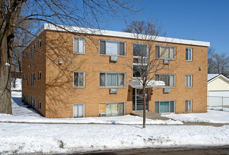 581 Hatch Ave in St. Paul, MN - Building Photo - Building Photo