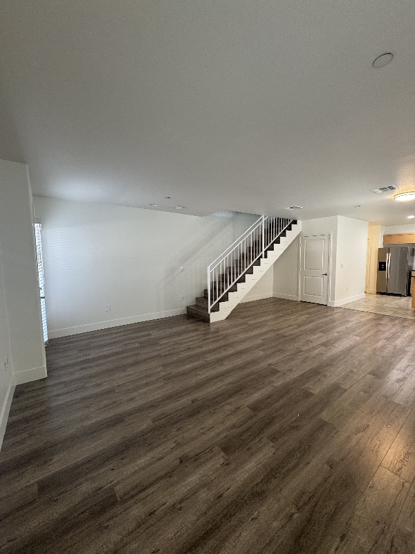 11312 Huston St in Los Angeles, CA - Building Photo - Building Photo