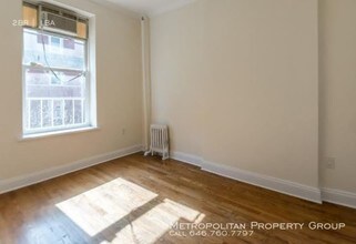 209 W 102nd St-Unit -5B in New York, NY - Building Photo - Building Photo