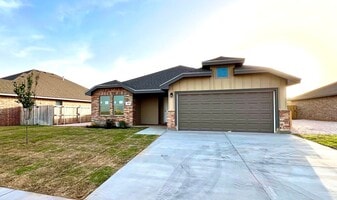 2610 S CR-1103 in Midland, TX - Building Photo