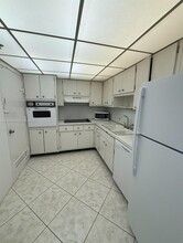 400 Kings Point Dr, Unit 309 in Sunny Isles Beach, FL - Building Photo - Building Photo