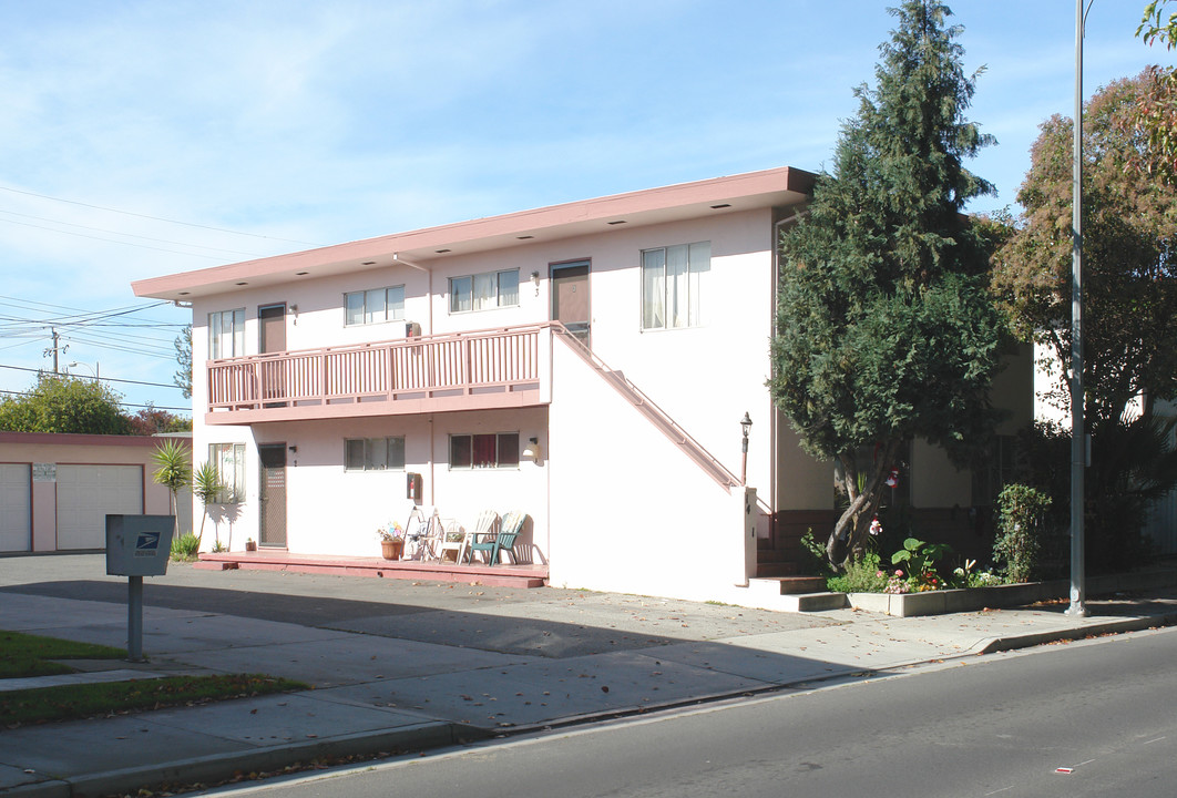 1471 N 1st St in San Jose, CA - Foto de edificio