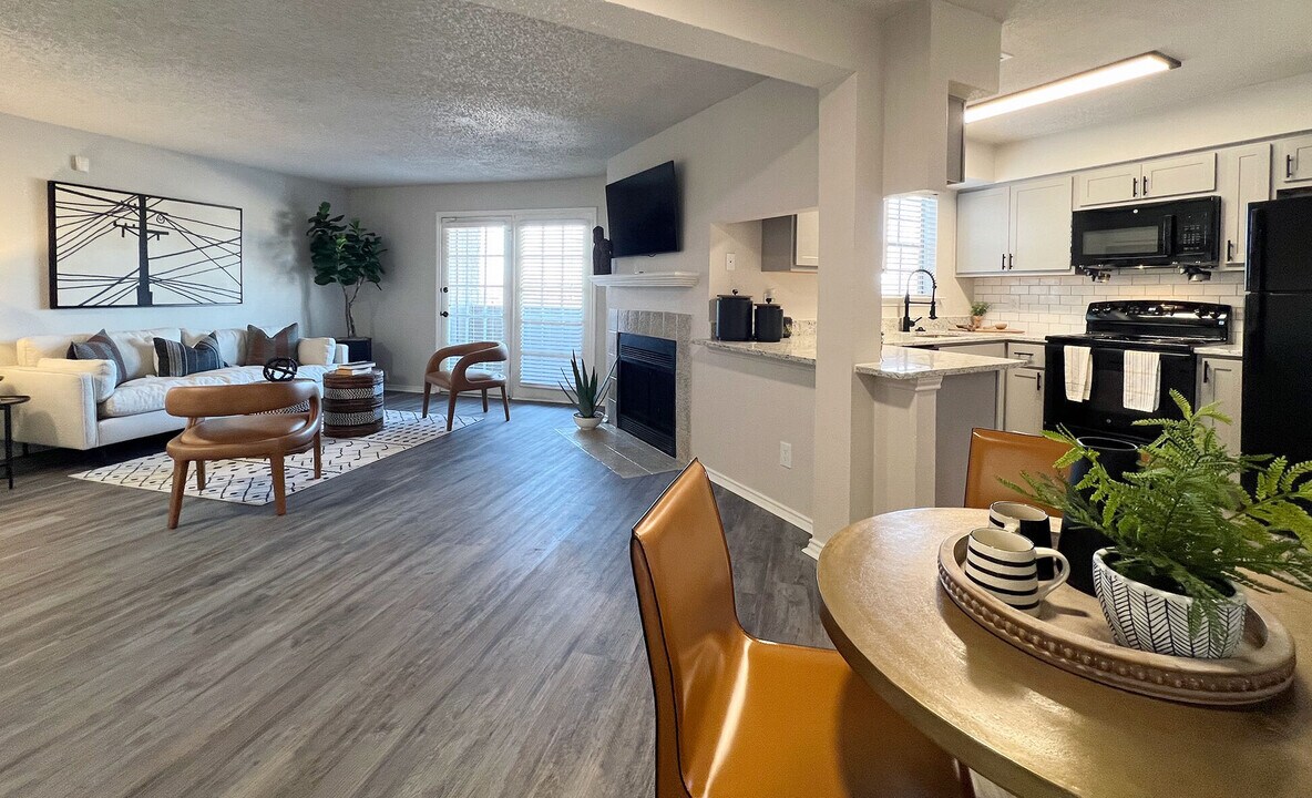 Ashwood Park Apartments in Dallas, TX - Foto de edificio