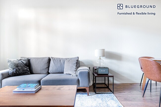 8601 Lincoln Blvd-Unit -FL1-ID411 in Los Angeles, CA - Building Photo - Building Photo