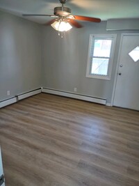 190 Spring St photo'