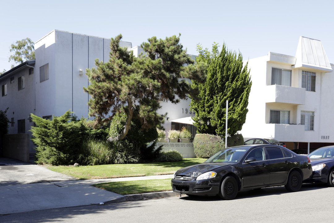 1933 Pelham Ave in Los Angeles, CA - Building Photo